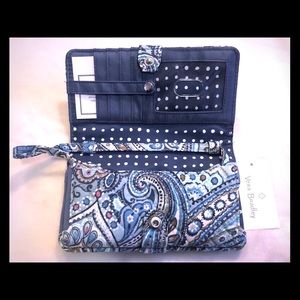 Vera Bradley wallet NWT